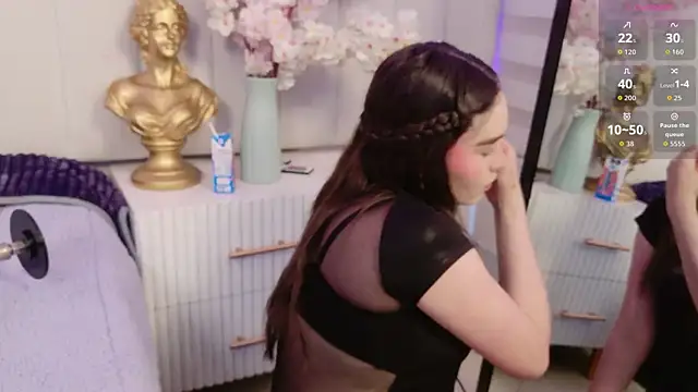 chelsea bolton  online show from June 26, 1:01 pm