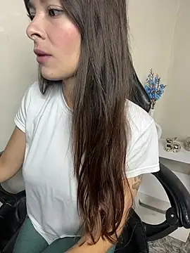 Aleska Miami online show from April 10, 2:23 pm