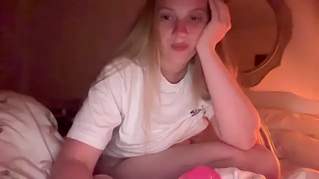 Ella-82 online show from July 7, 7:27 pm