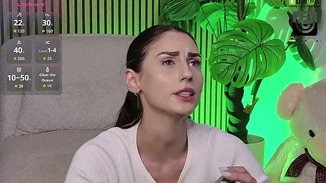 BelovedKhloee online show from March 25, 7:17 pm