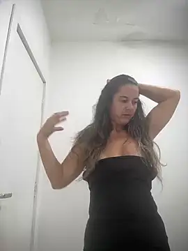 ClaraAlbuquerque online show from February 25, 8:29 pm