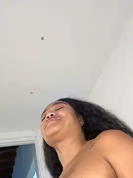 JasmineRose7 online show from April 7, 12:18 pm