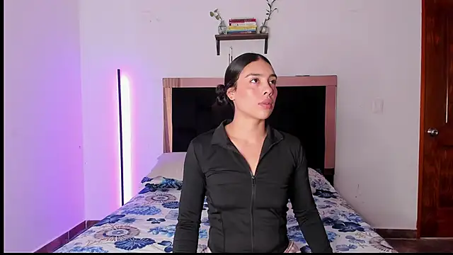 Carorosse online show from February 26, 3:55 pm