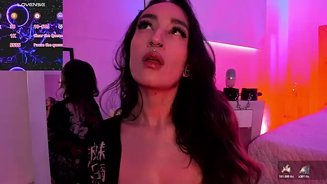 coral jonesss online show from November 19, 3:45 pm