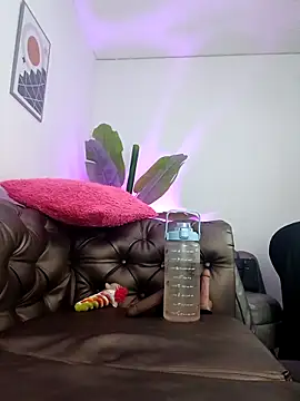 azahara faraah online show from November 7, 8:47 pm