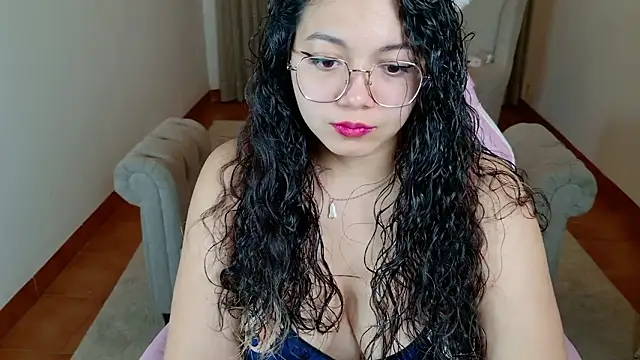 SelenaBlumX online show from February 3, 8:45 pm