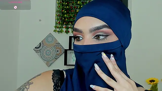 Snapshot of Maissa_Alabi chatting on September 30, 5:07 pm Maissa Alabi online show from September 30, 5:07 pm