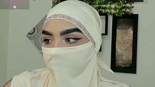 Snapshot of Maissa_Alabi chatting on October 19, 10:01 pm Maissa Alabi online show from October 19, 10:01 pm