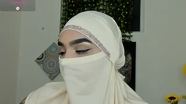 Snapshot of Maissa_Alabi chatting on October 14, 6:43 pm Maissa Alabi online show from October 14, 6:43 pm