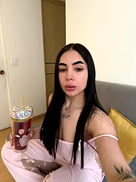 tamy xoo online show from December 13, 7:53 pm