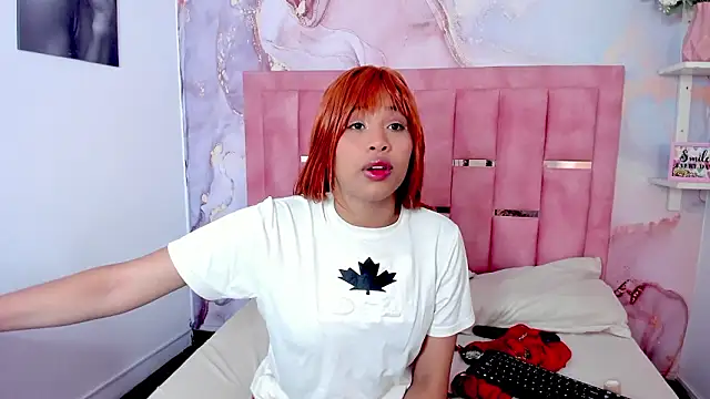 BrigitteRoy  online show from February 15, 3:20 am