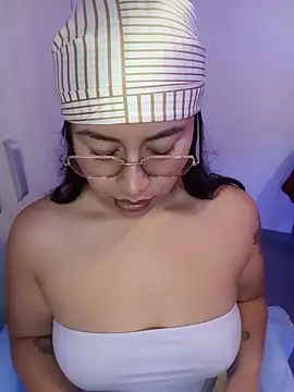 AnonymousGirl online show from July 31, 10:11 pm