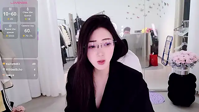 miaomiao-777 online show from March 30, 4:45 am