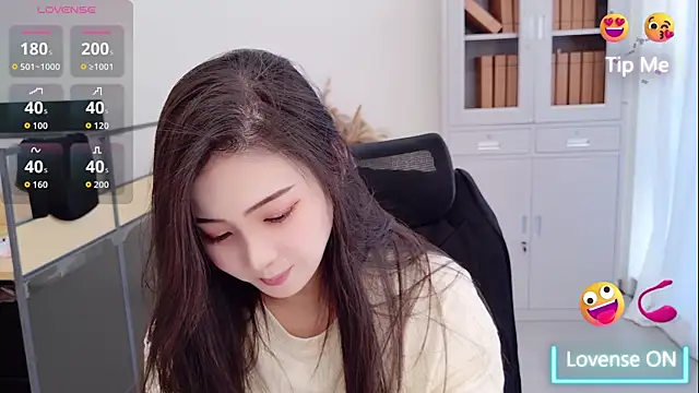 miaomiao-777 online show from August 9, 3:14 am