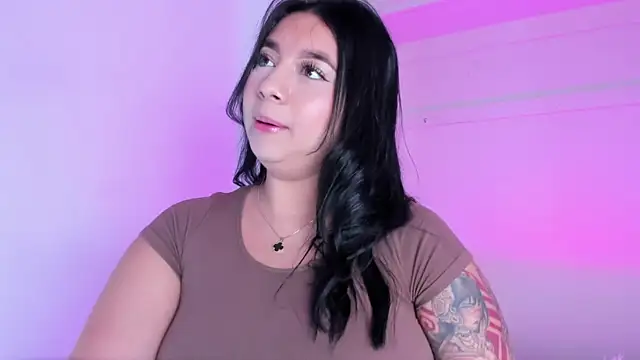 Snapshot of BrianaaTaylor chatting on September 25, 9:12 pm BrianaaTaylor online show from September 25, 9:12 pm