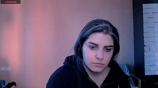 Snapshot of _Roselina_ chatting on October 11, 12:41 pm Roselina online show from October 11, 12:41 pm