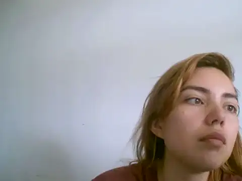 VittoriaTaylor online show from November 20, 8:43 pm