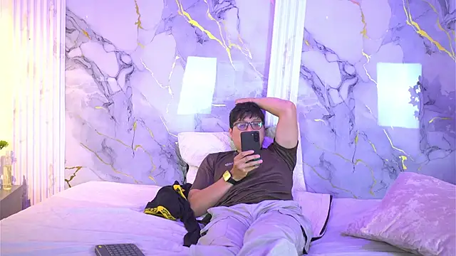 vanilla hot online show from October 12, 7:27 pm