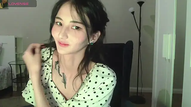 Snapshot of newfrommacau chatting on September 22, 2:26 pm newfrommacau online show from September 22, 2:26 pm