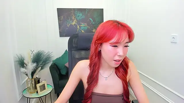 AnnaReyla online show from April 3, 7:34 pm