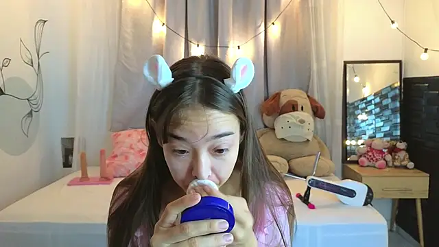 SERAFINA  online show from December 4, 11:34 am