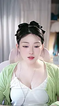 Dou-Dou-er online show from March 27, 8:26 am