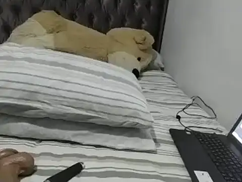 Snapshot of Chandy012 chatting on October 2, 10:15 pm Chandy012 online show from October 2, 10:15 pm