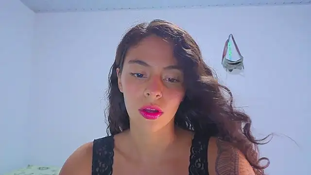 lana roman online show from June 25, 2:33 am