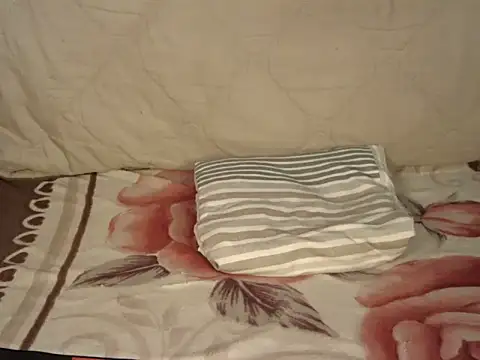 SWEETCANDY111 online show from October 4, 8:46 pm