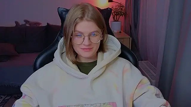  JessieVibes online show from February 6, 3:15 pm