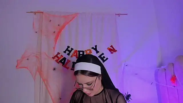 Marianagarcia01 online show from November 2, 11:41 pm