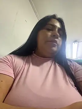 Miia Jazmin online show from November 1, 8:02 pm