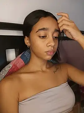 Zoe Sweett18 online show from July 17, 6:44 pm