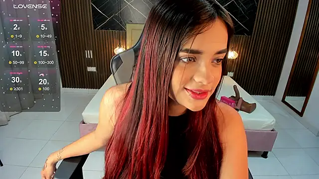 Snapshot of Lolly_18 chatting on September 8, 3:11 pm Lolly 18 online show from September 8, 3:11 pm