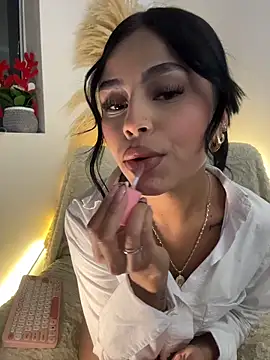 Michell sr online show from December 19, 4:37 am