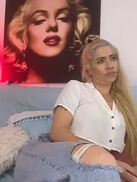 viktoria davis  online show from May 31, 2:28 am