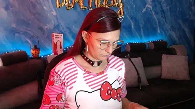 sachaclinford online show from October 21, 5:17 pm