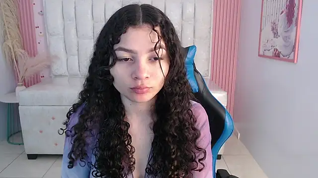 shalon diaz s online show from November 24, 1:02 pm