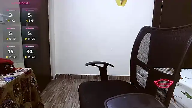 Diamond Disire online show from September 22, 6:39 pm