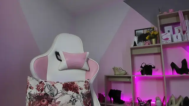 SammyLauren online show from October 31, 2:32 pm