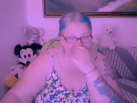 mayamayx online show from November 7, 8:47 pm