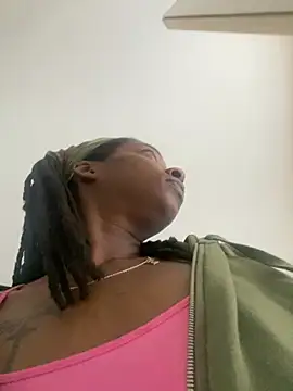 theprettysoles online show from June 22, 12:02 pm