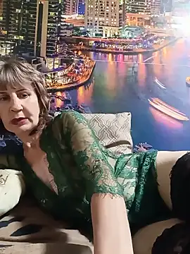 Laura Kiss online show from May 31, 6:09 pm
