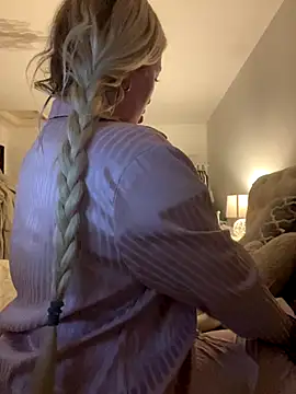 blissdimicco online show from November 19, 8:53 pm