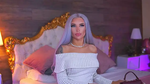 Juicy Jessye online show from April 20, 7:50 pm