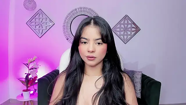 Layla Breezee online show from October 18, 2:31 pm