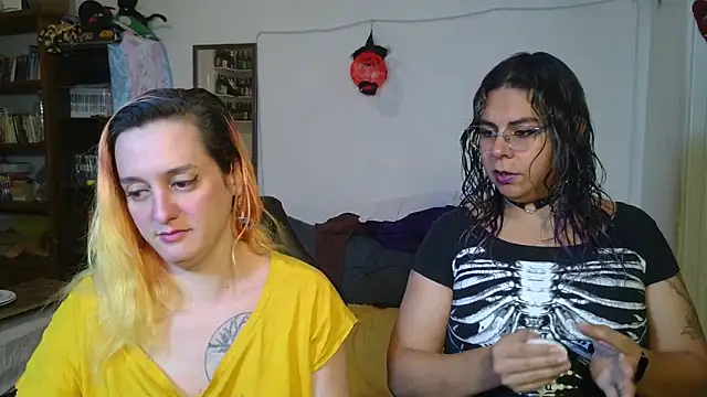 Evelan420 online show from November 4, 8:14 pm