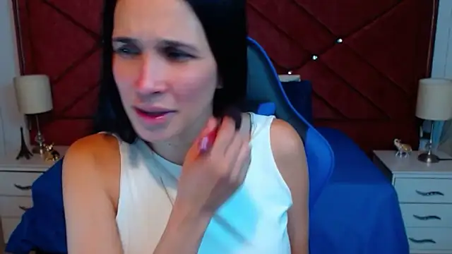 victoria adams07 online show from February 25, 7:45 pm