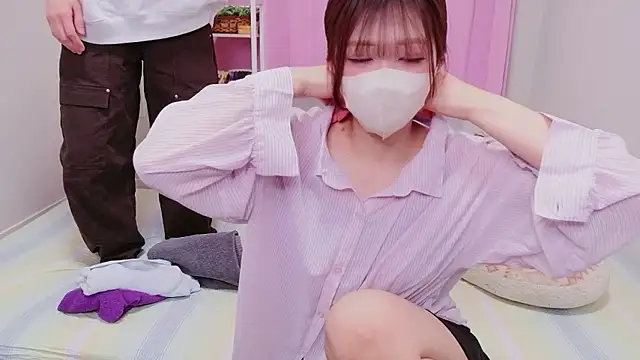 NA-KAREN-V8 online show from April 11, 12:20 pm