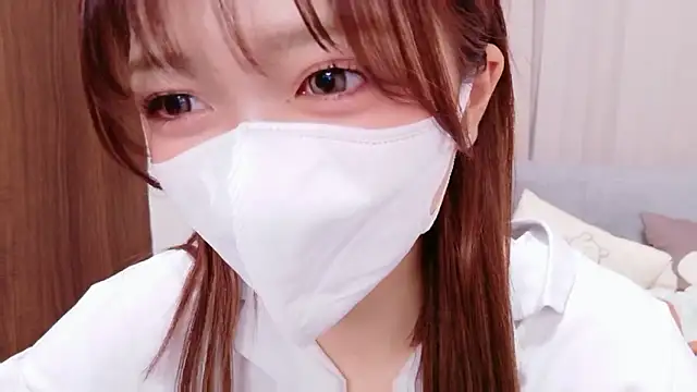 Snapshot of NA-KAREN-V8 chatting on October 3, 10:42 am NA-KAREN-V8 online show from October 3, 10:42 am